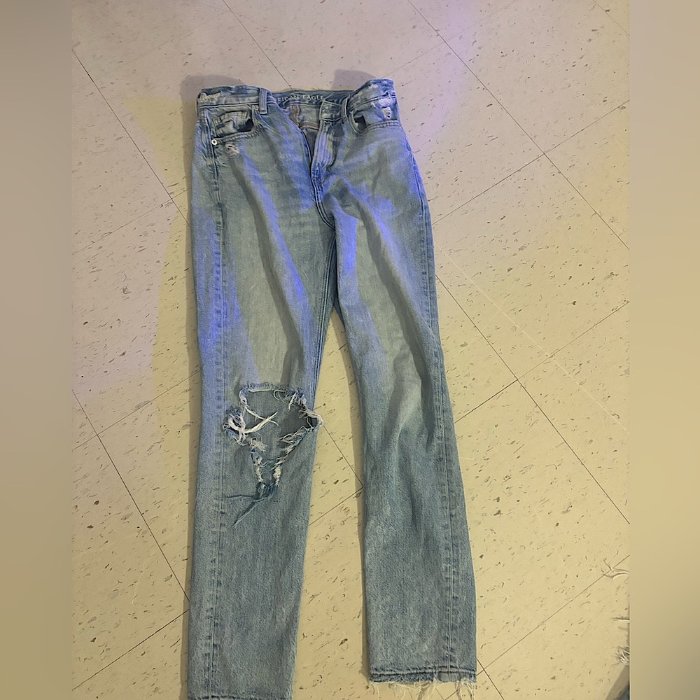 AMERICAN EAGLE JEANS SIZE 4 LONG - Mom Jeans